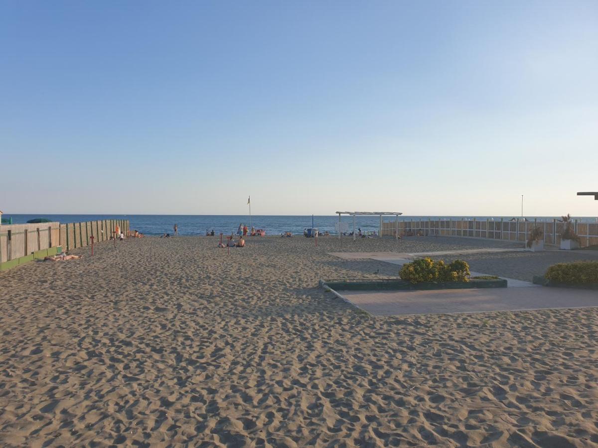 Apartamento Trilocale Lido Di Roma Lido di Ostia Exterior foto